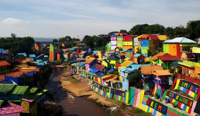 Gone Viral: Indonesian 'Rainbow Village' is the cynosure of netizen's eyes  